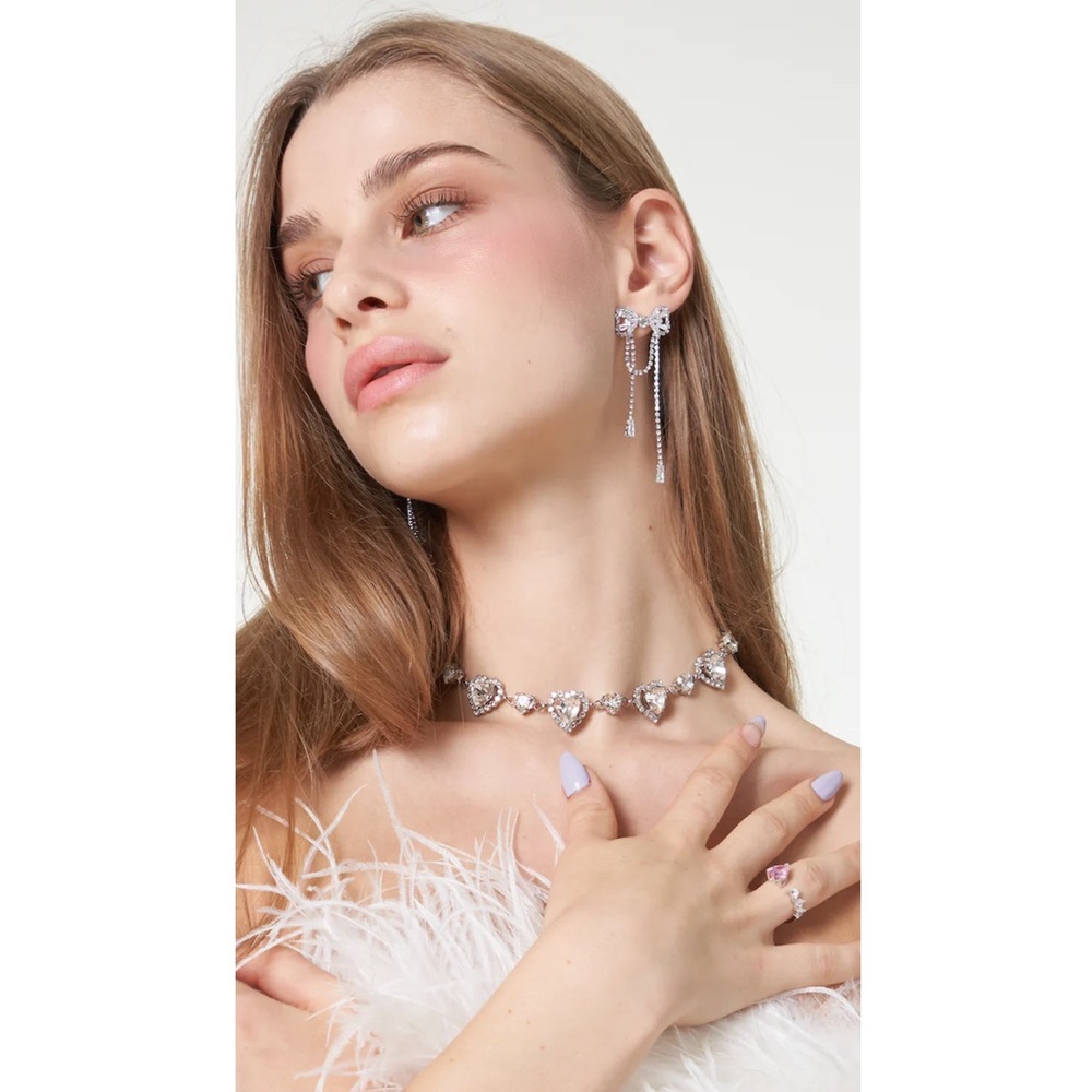 Par Violet Bella earrings
